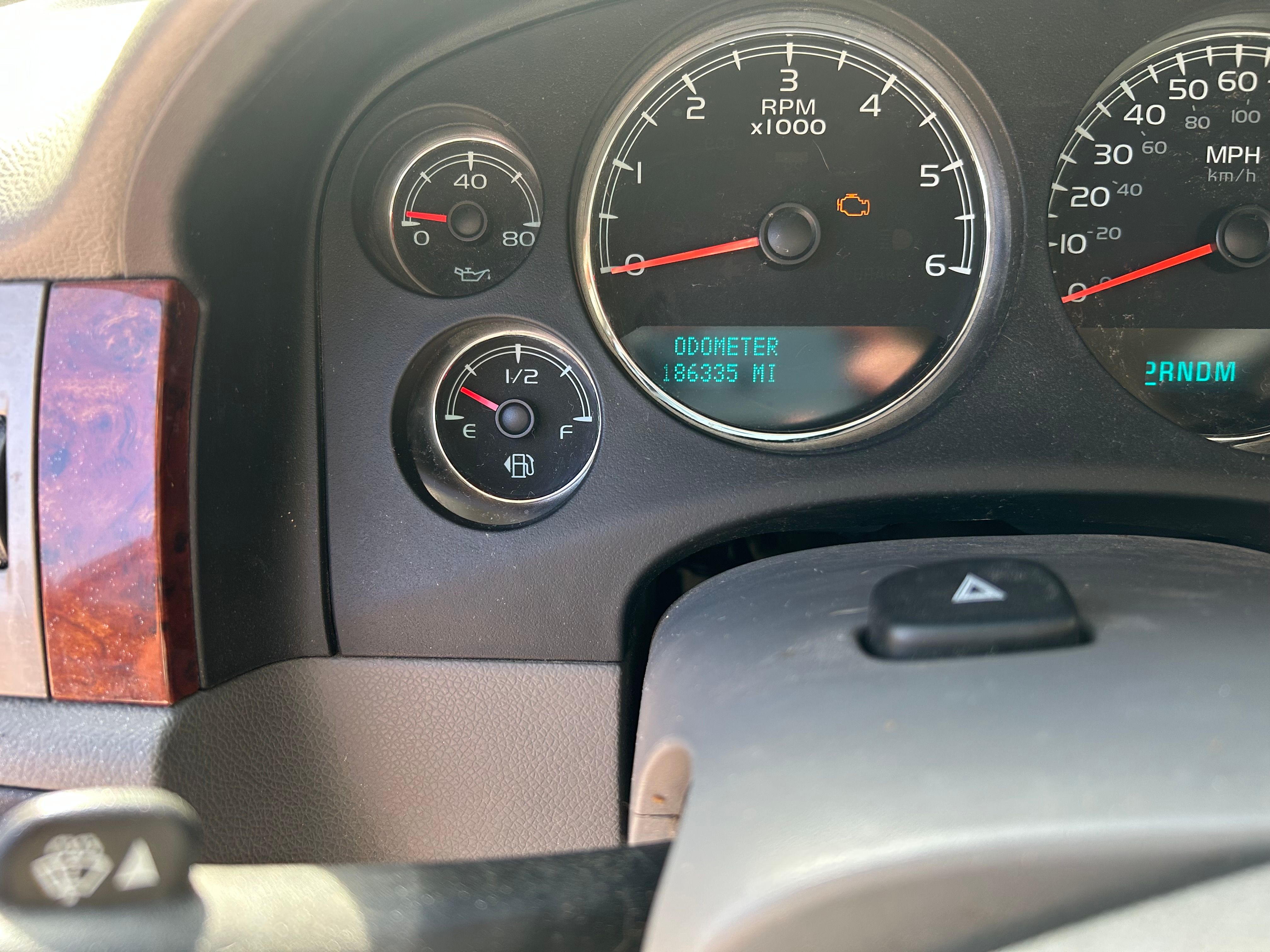Used 2010 Chevrolet Avalanche LT w/ Luxury Package AWD/4WD image 16