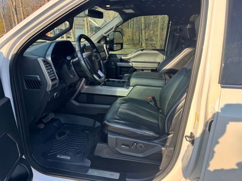 Used 2019 Ford F250 Platinum w/ Platinum Ultimate Package image 10