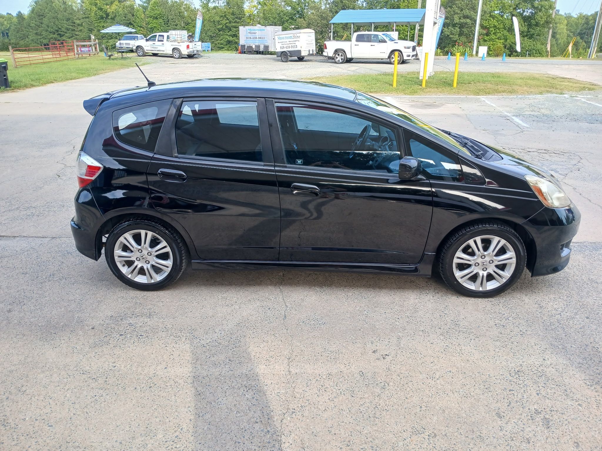 Used 2010 Honda Fit Sport image 1