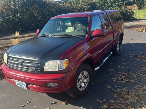 Used 2001 Toyota Tundra Limited image 1