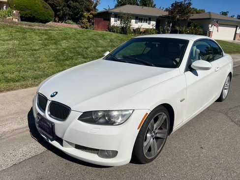 Used 2008 BMW 335i Convertible image 4