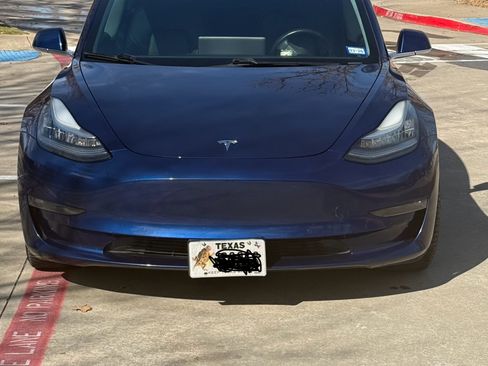Used 2019 Tesla Model 3 Long Range image 2