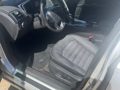 Used 2014 Ford Fusion SE image 12