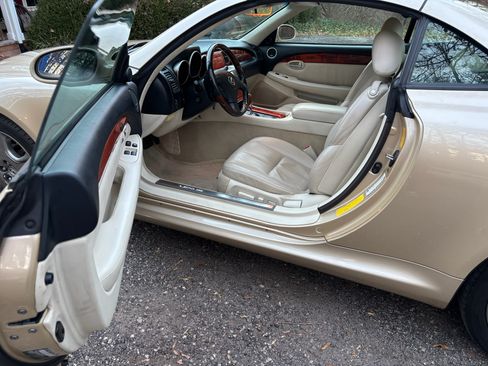 Used 2007 Lexus SC 430 Convertible image 12