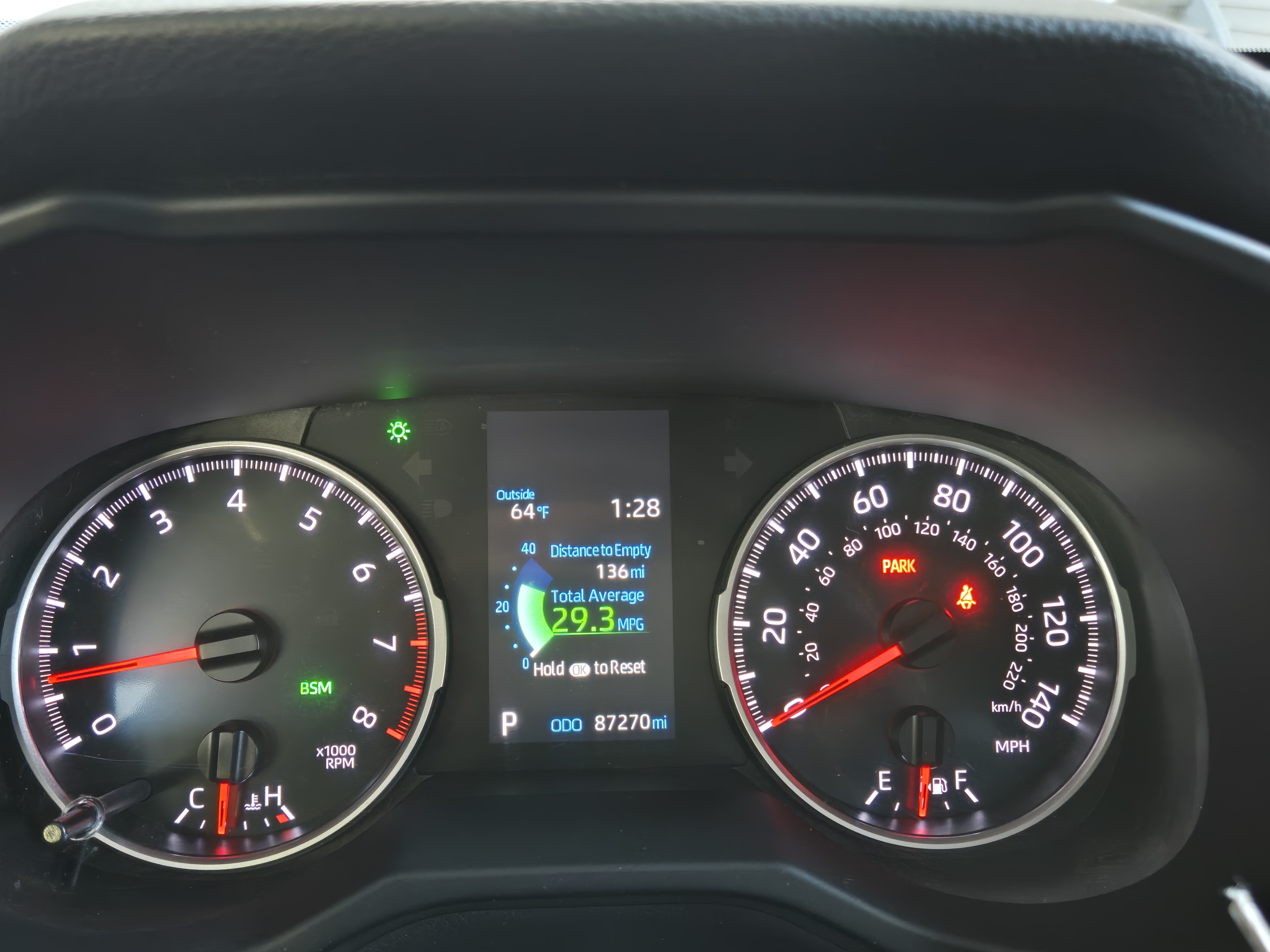 Used 2022 Toyota RAV4 XLE AWD/4WD image 6