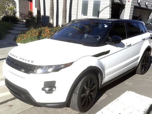 Used 2014 Land Rover Range Rover Evoque Dynamic image 5