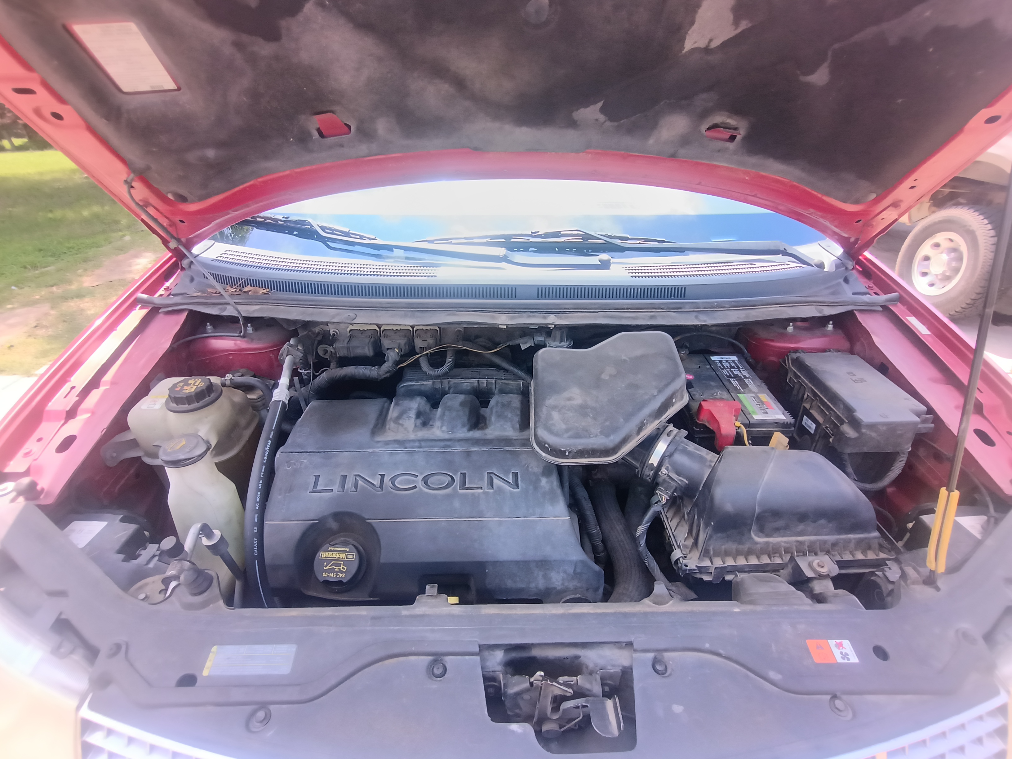 Used 2010 Lincoln MKX AWD image 27