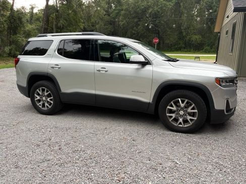 Used 2020 GMC Acadia SLT FWD image 2
