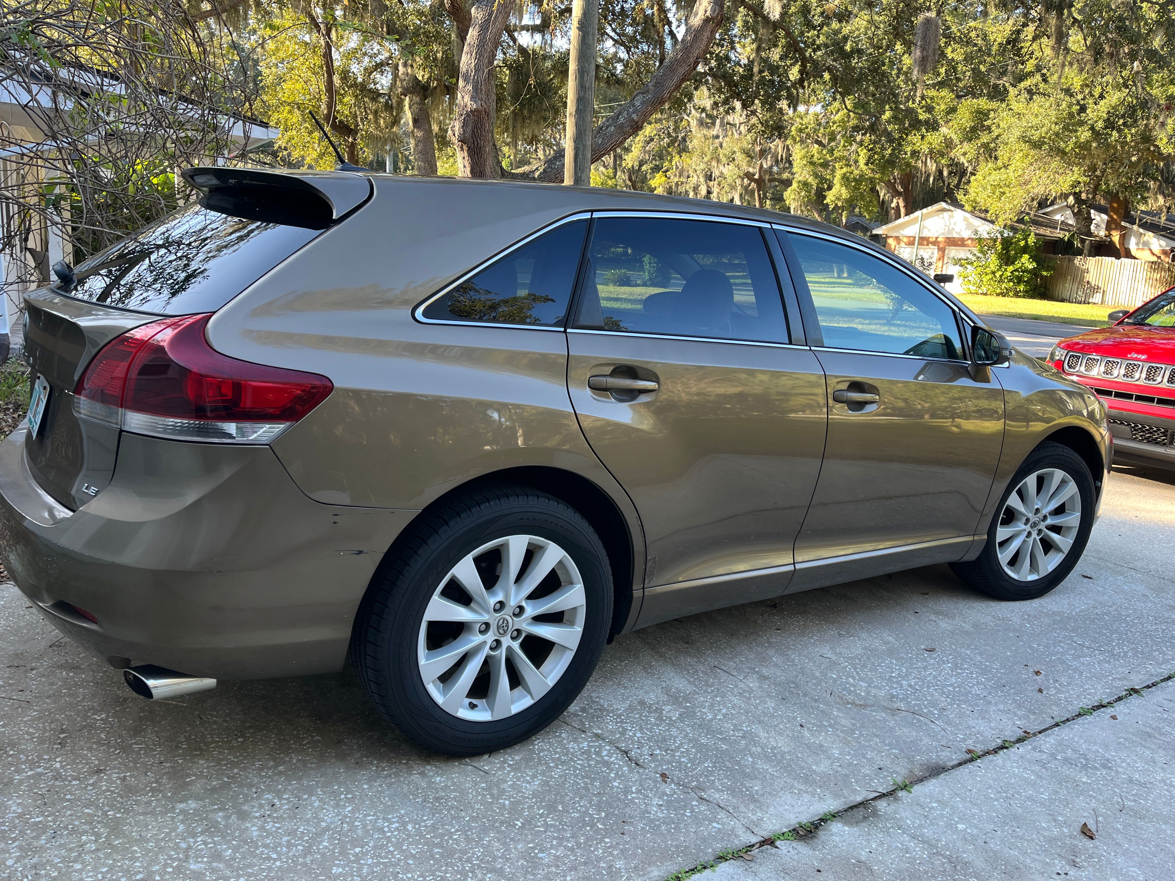 Used 2013 Toyota Venza LE w/ LE Convenience Pkg FWD image 4