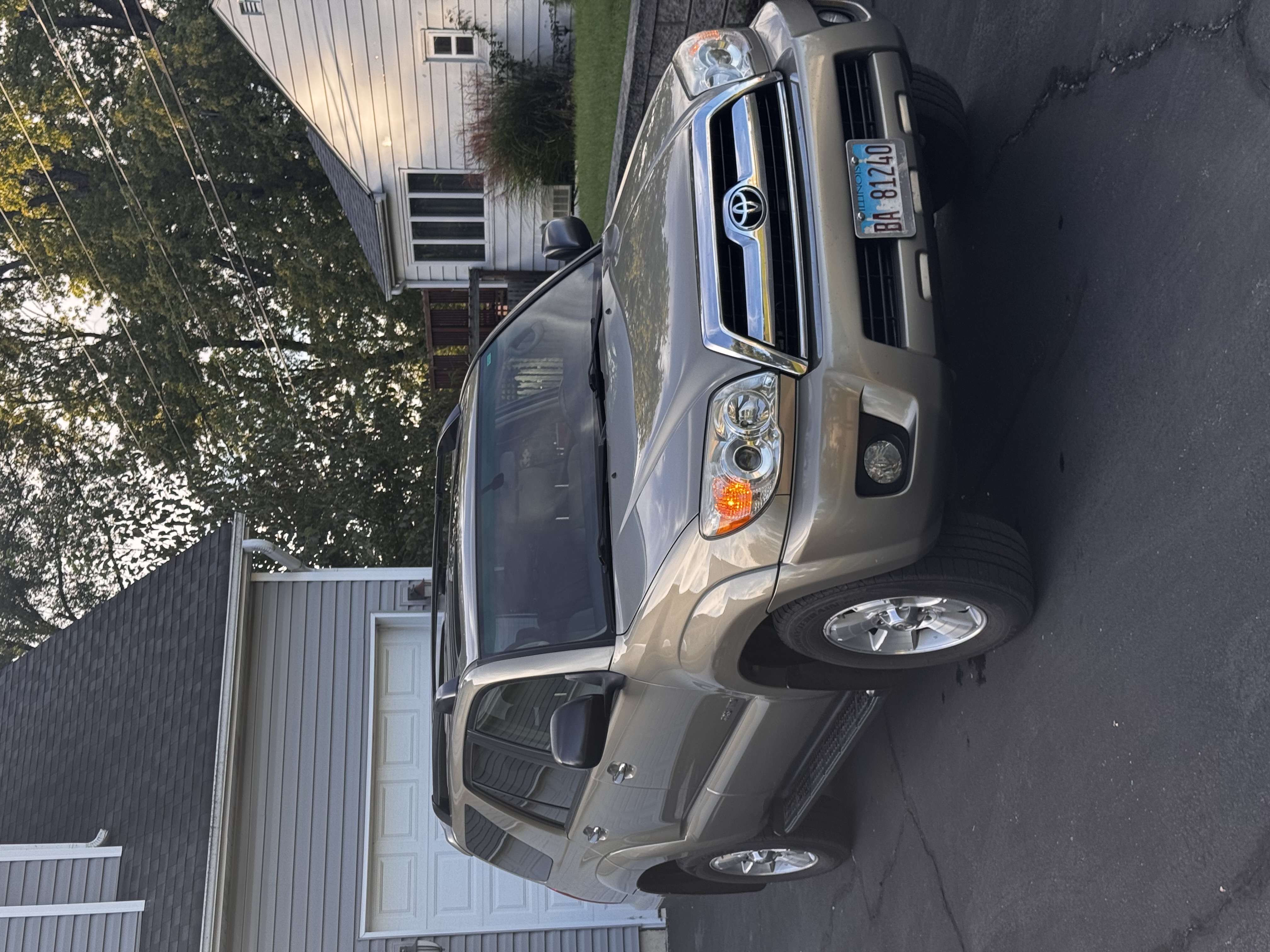 Used 2007 Toyota 4Runner SR5 AWD/4WD image 1