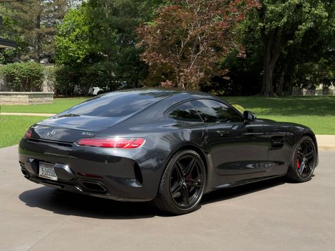Used 2018 Mercedes-Benz AMG GT C image 9