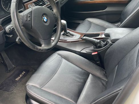 Used 2011 BMW 328i xDrive Sedan image 9