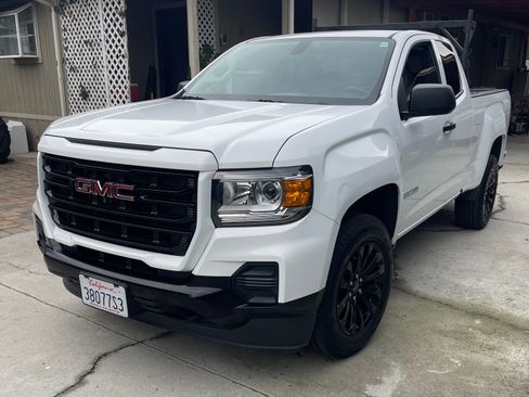 Used 2022 GMC Canyon Elevation Standard w/ Convenience Package image 2