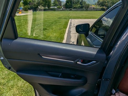 Used 2022 MAZDA CX-5 Carbon Edition image 5