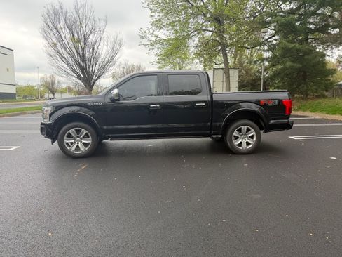 Used 2018 Ford F150 Platinum w/ Equipment Group 701A Luxury image 6