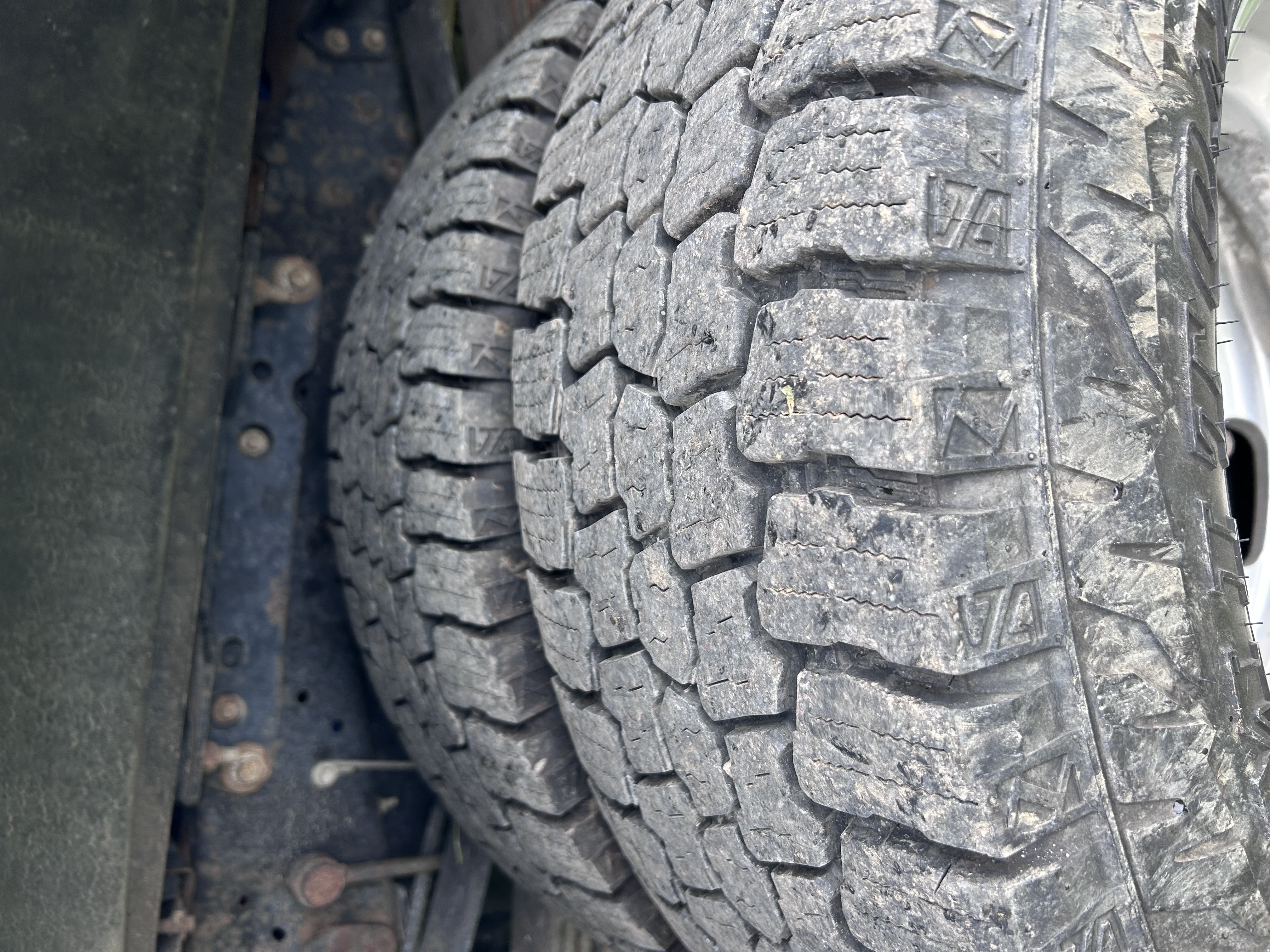 Used 2016 Ford F350 Lariat AWD/4WD image 8