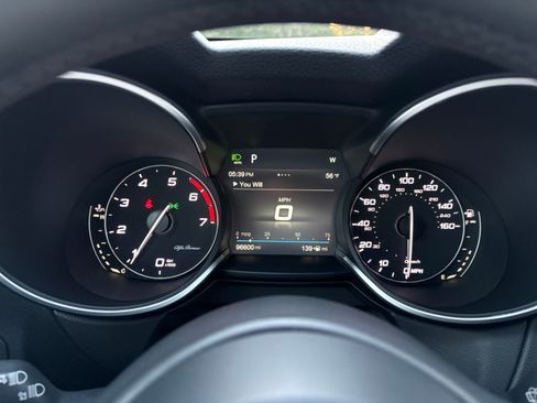 Used 2018 Alfa Romeo Stelvio Ti image 14