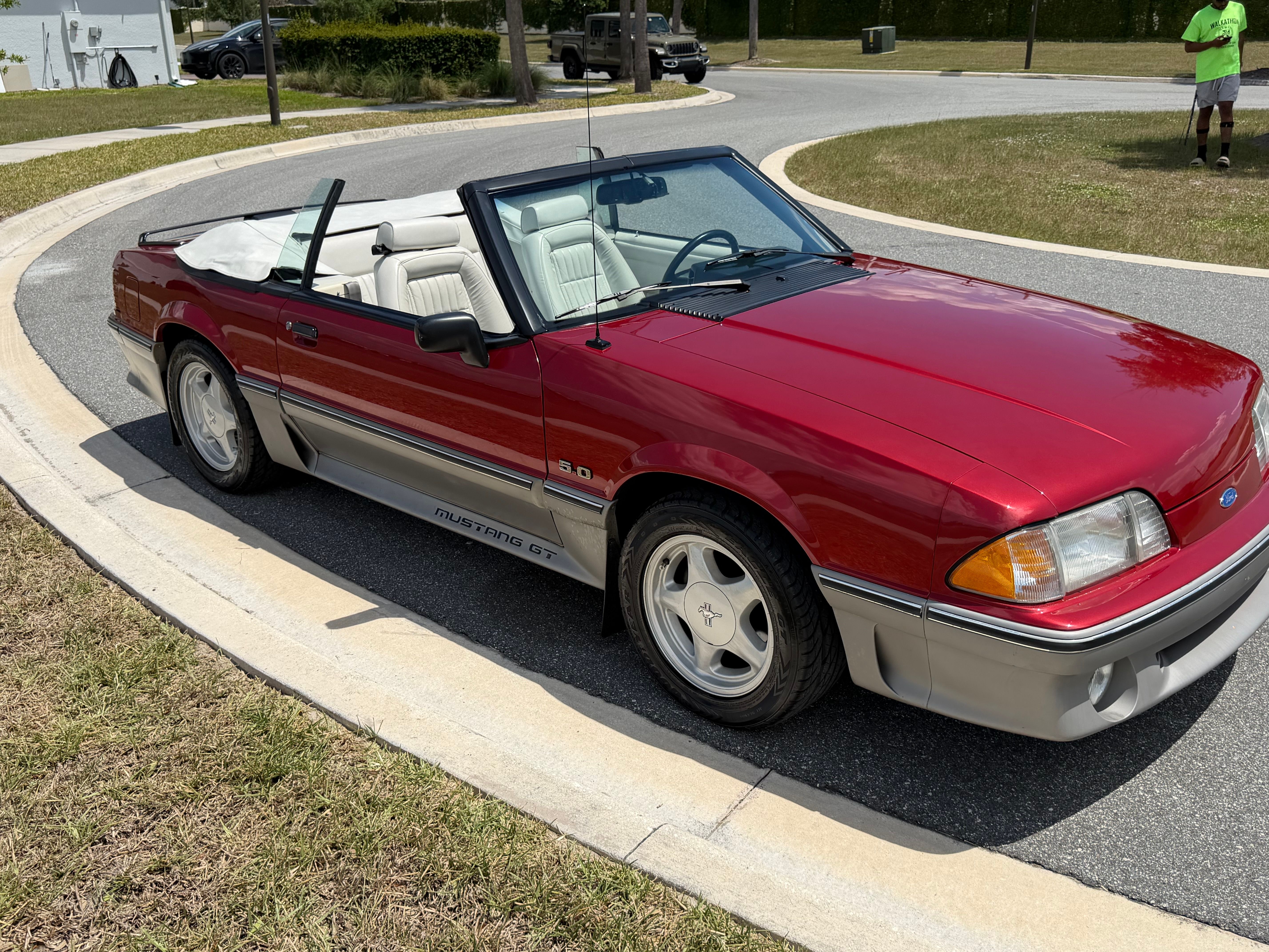 Used 1992 Ford Mustang GT RWD image 2