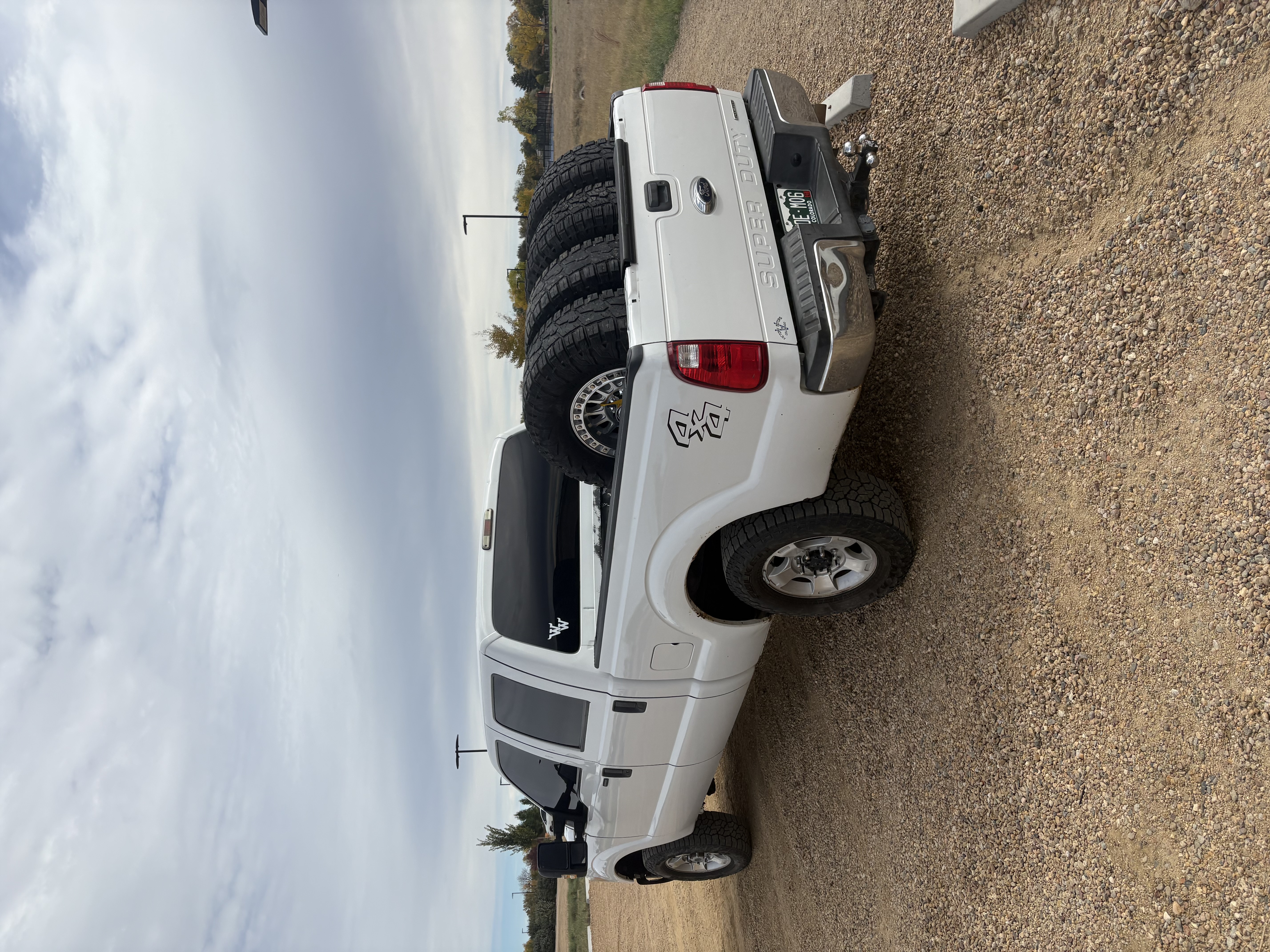 Used 2015 Ford F250 XLT w/ FX4 Off-Road Package AWD/4WD image 6