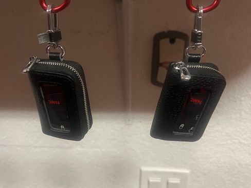 Used 2013 SRT Viper GTS w/ GTS Laguna Interior Pkg image 20