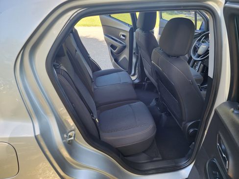 Used 2018 Chevrolet Trax LS w/ Fleet Convenience Package FWD image 14