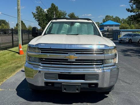Used 2015 Chevrolet Silverado 3500 W/T image 2