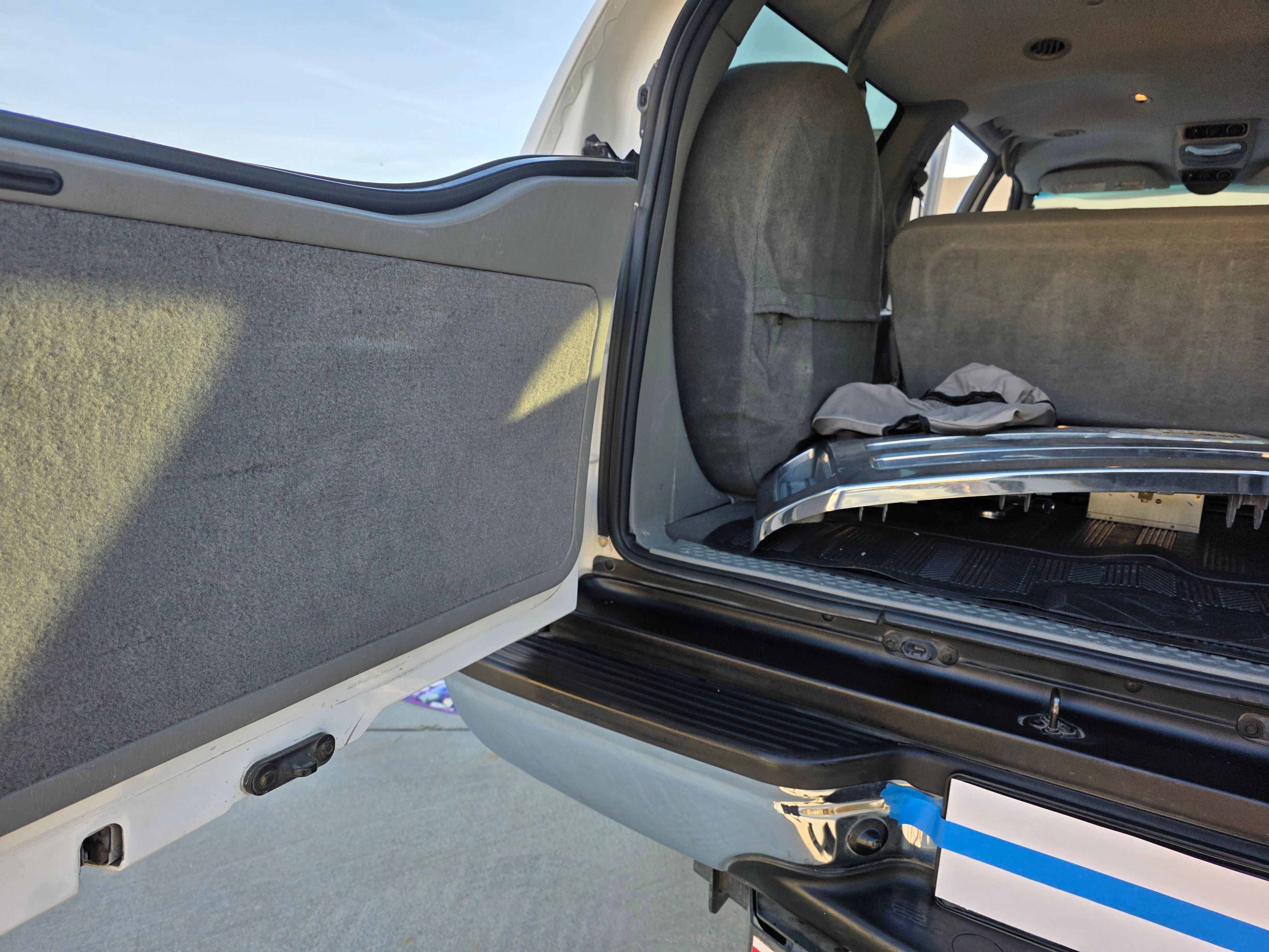 Used 2005 Ford Excursion XLT RWD image 17