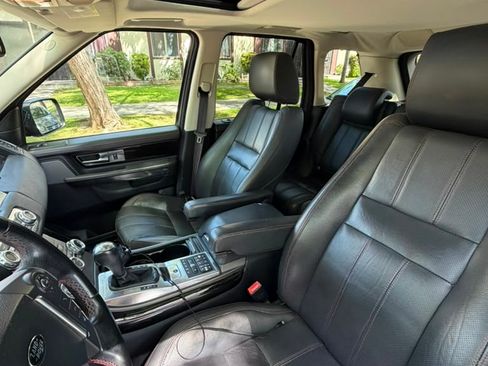 Used 2012 Land Rover Range Rover Sport HSE AWD/4WD image 6