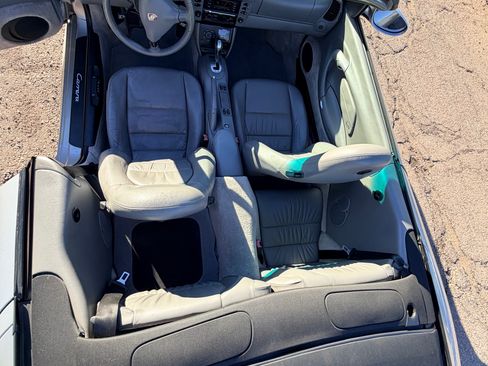 Used 2001 Porsche 911 Cabriolet image 10