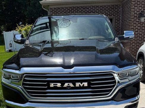 Used 2021 RAM 1500 Limited AWD/4WD image 1