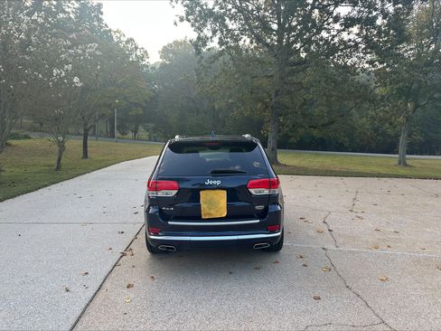 Used 2018 Jeep Grand Cherokee Summit image 9