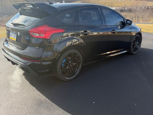 Used 2017 Ford Focus RS image 2