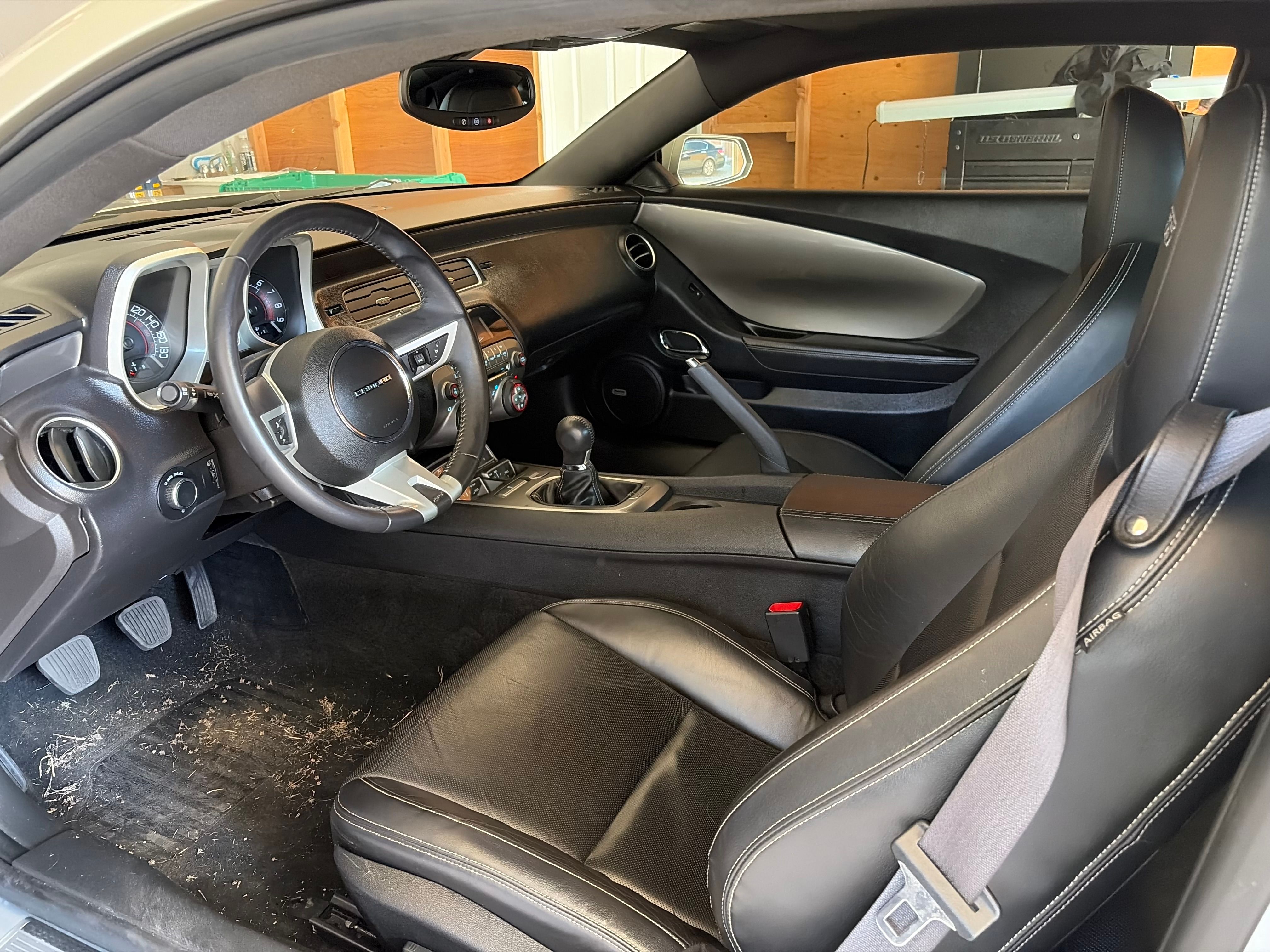 Used 2010 Chevrolet Camaro SS w/ RS Package RWD image 4