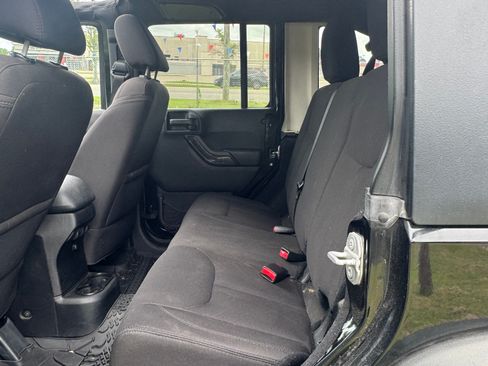 Used 2015 Jeep Wrangler Unlimited Sport w/ Quick Order Package 24S AWD/4WD image 11