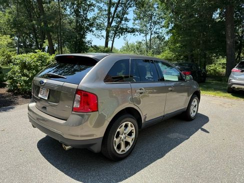 Used 2013 Ford Edge SEL FWD image 9