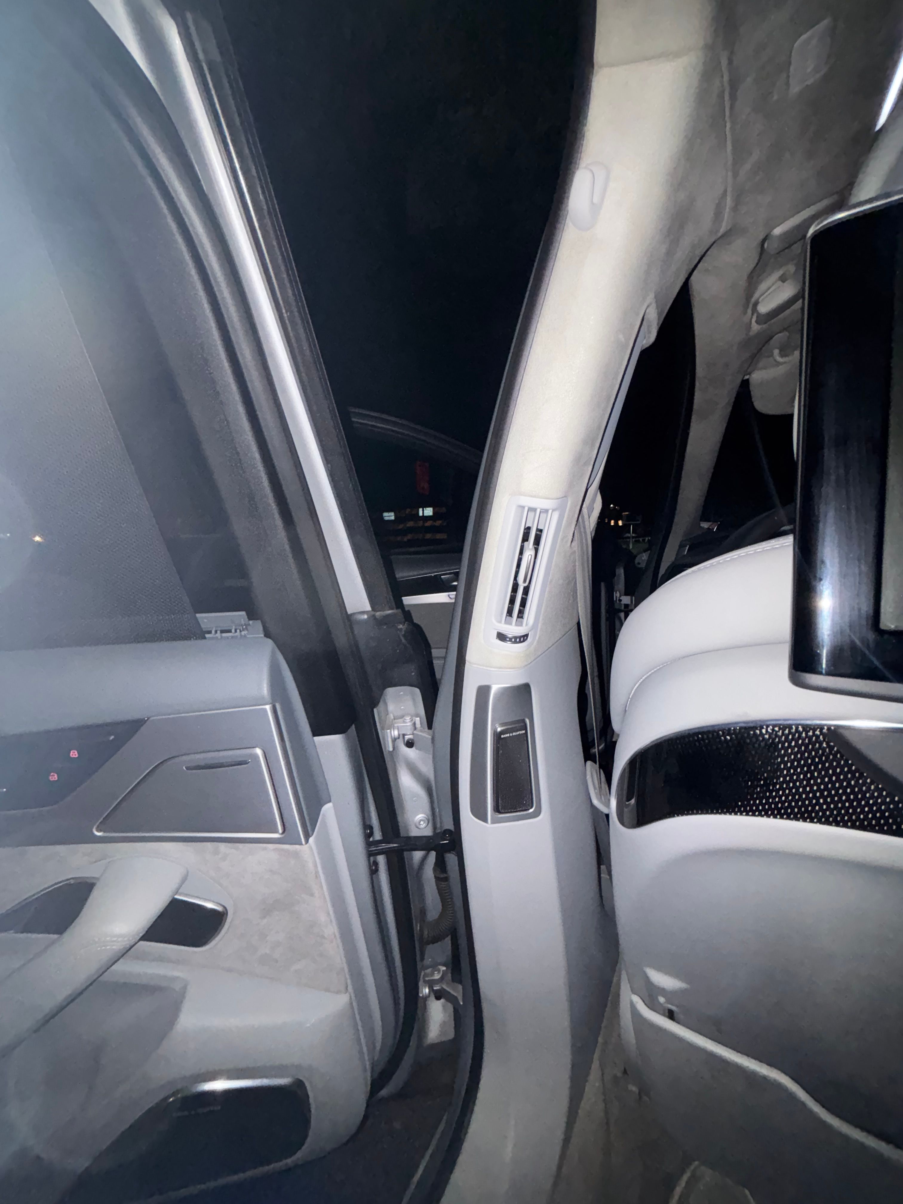 Used 2014 Audi S8 w/ Driver Assistance Package AWD/4WD image 22