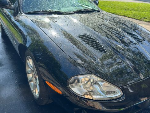 Used 2000 Jaguar XK8 Convertible image 1