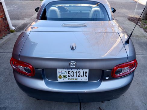 Used 2012 MAZDA MX-5 Miata Grand Touring w/ Premium Pkg image 8