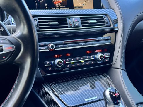 Used 2016 BMW M6 Convertible image 31