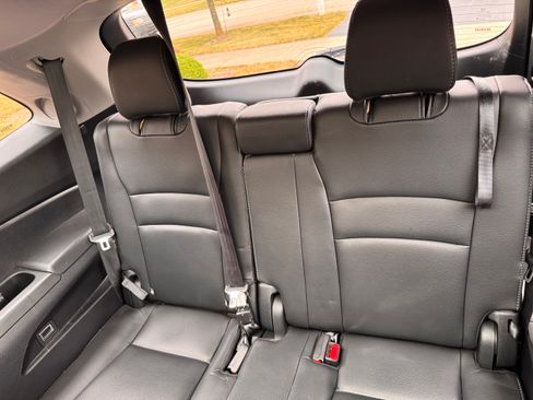 Used 2019 Honda Pilot Elite image 12
