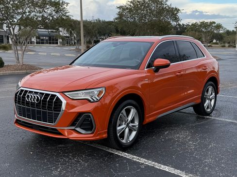 Used 2022 Audi Q3 2.0T Premium Plus w/ Premium Plus Package image 1