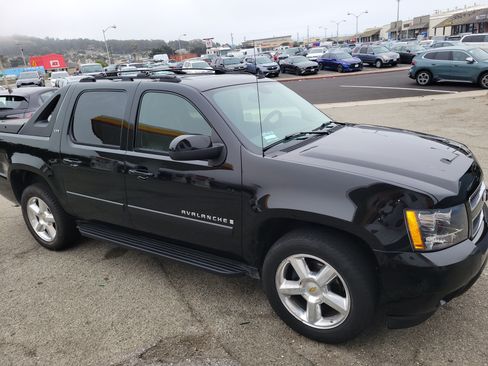 Used 2007 Chevrolet Avalanche LTZ w/ LTZ Preferred Equipment Group AWD/4WD image 1