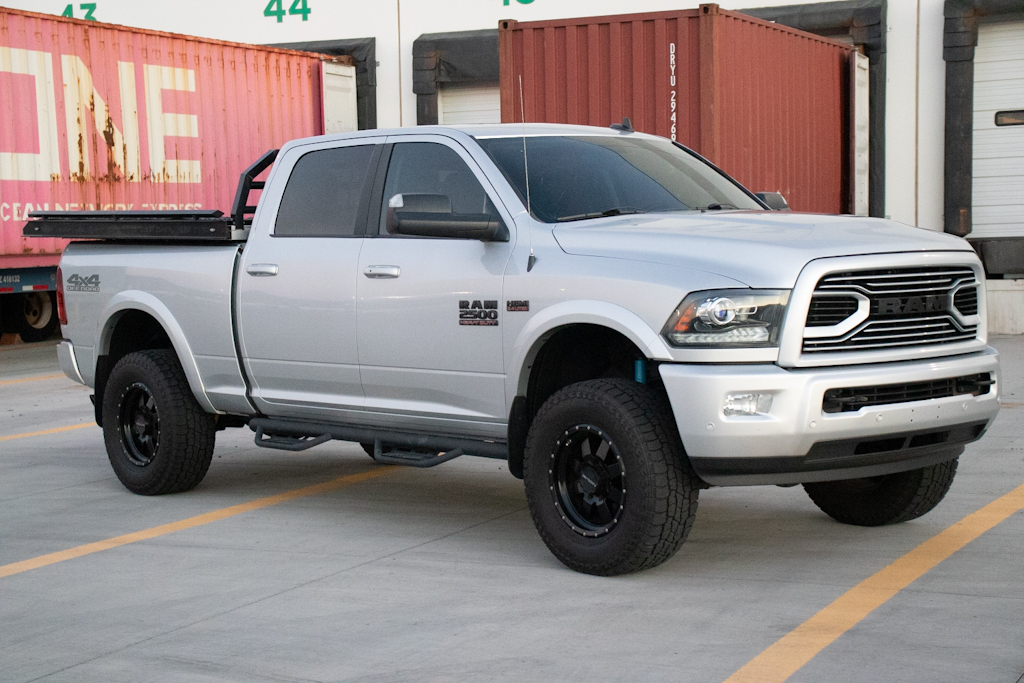 Used 2018 RAM 2500 Laramie w/ Sport Appearance Group AWD/4WD image 1