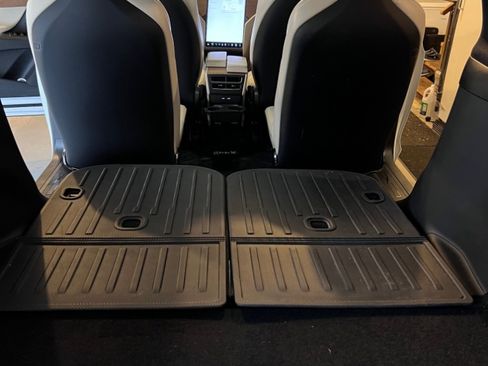 Used 2021 Tesla Model X Long Range image 13