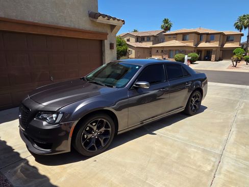 Used 2021 Chrysler 300 Touring L RWD image 1