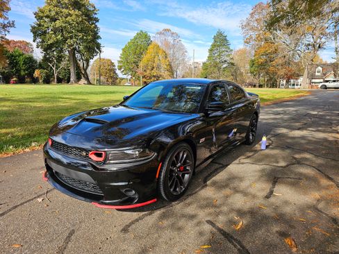 Used 2022 Dodge Charger Scat Pack image 4