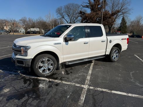 Used 2019 Ford F150 Lariat w/ Equipment Group 502A Luxury image 4
