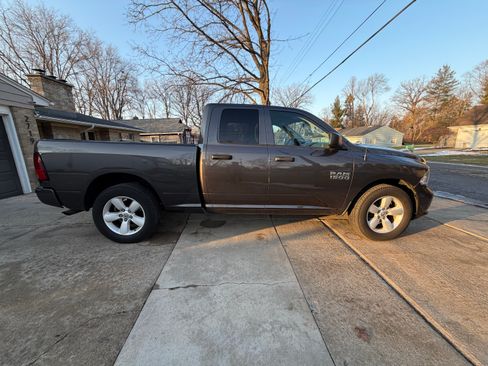 Used 2014 RAM 1500 Tradesman image 2