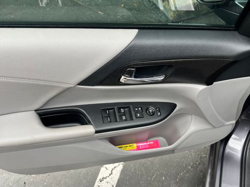 Used 2014 Honda Accord EX image 10