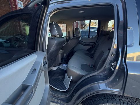 Used 2011 Nissan Xterra S image 1
